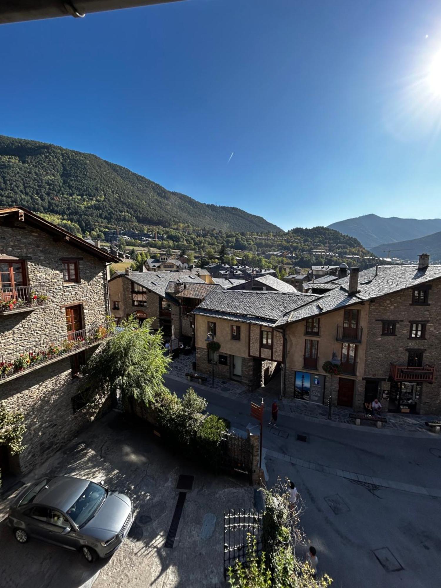 Hotel Santa Barbara De La Vall D'Ordino Exterior foto