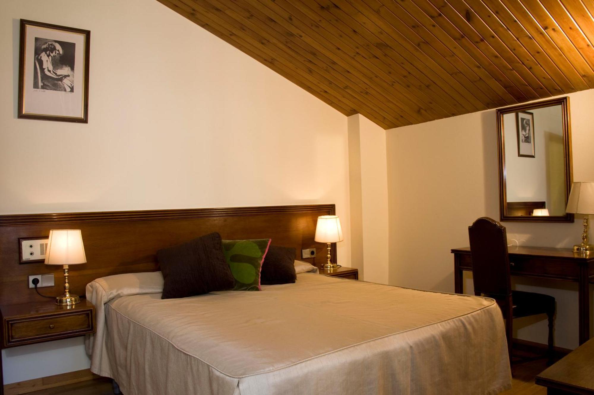 Hotel Santa Barbara De La Vall D'Ordino Zimmer foto